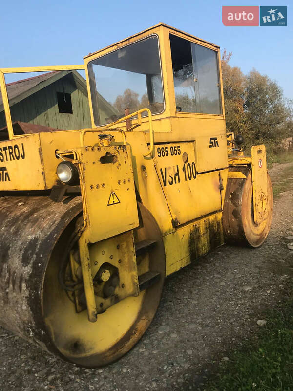 Каток ґрунтовий ABG Madro 1995 в Косові