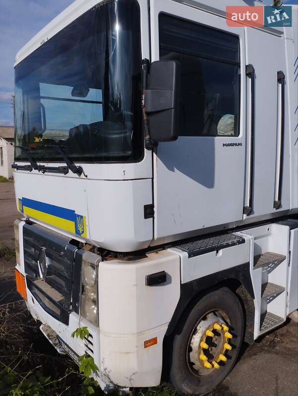 Тягач Renault Magnum 2005 в Броварах