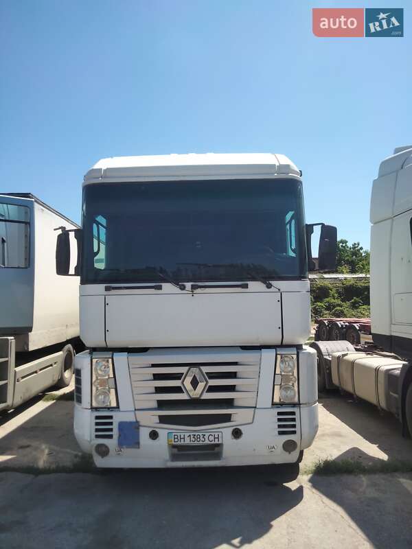 Тягач Renault Magnum 2003 в Одессе