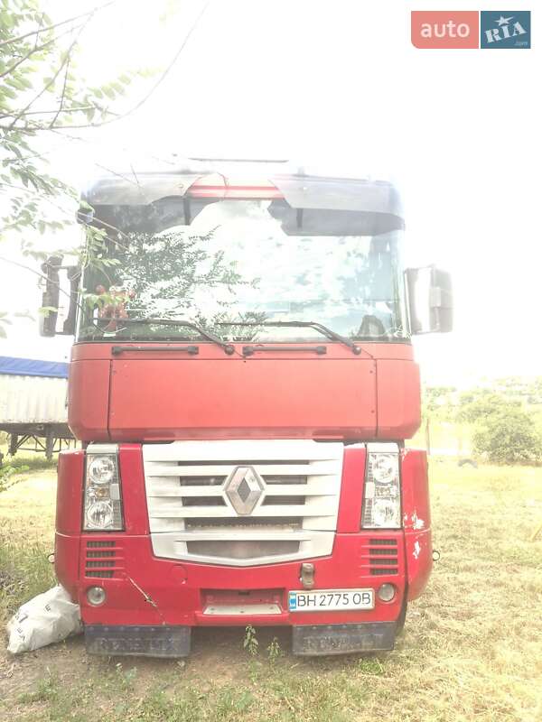 Тягач Renault Magnum 2001 в Тарутине Тягач Renault Magnum 2001 в Тарутине
