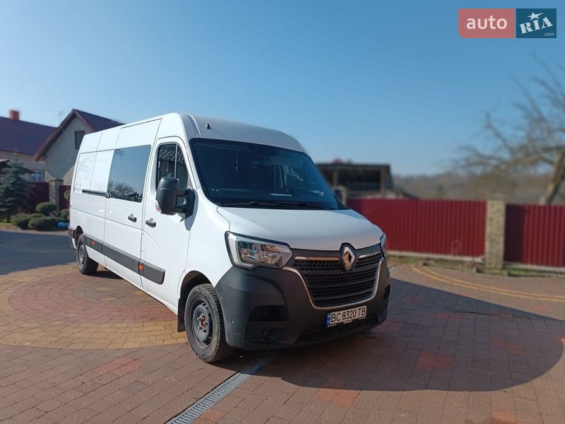 Вантажопасажирський фургон Renault Master 2020 в Дрогобичі