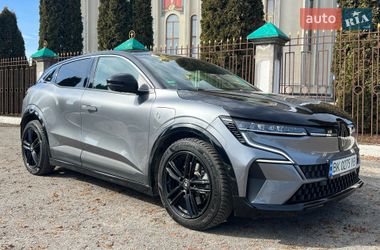Внедорожник / Кроссовер Renault Megane E-Tech Electric 2023 в Луцке