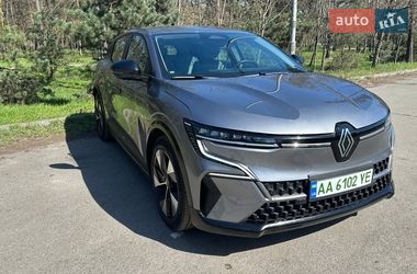 Позашляховик / Кросовер Renault Megane E-Tech Electric 2023 в Києві