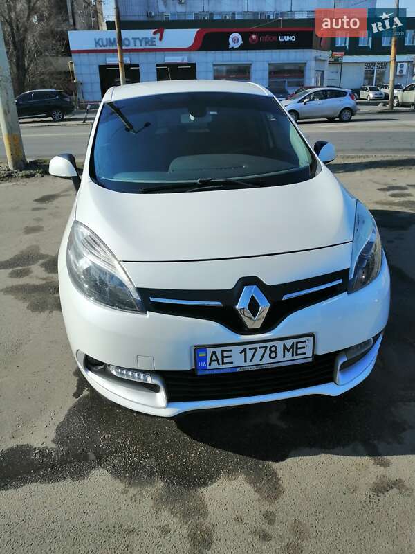 Минивэн Renault Megane Scenic 2013 в Днепре Минивэн Renault Megane Scenic 2013 в Днепре