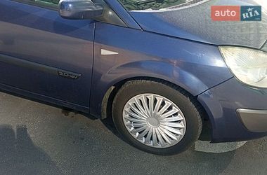 Минивэн Renault Megane Scenic 2004 в Киеве