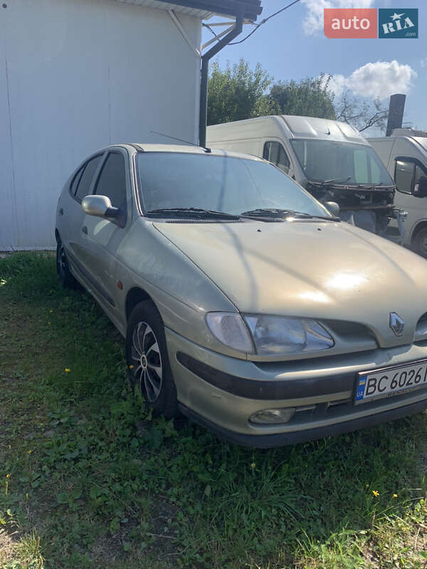 Хетчбек Renault Megane 1998 в Дубні