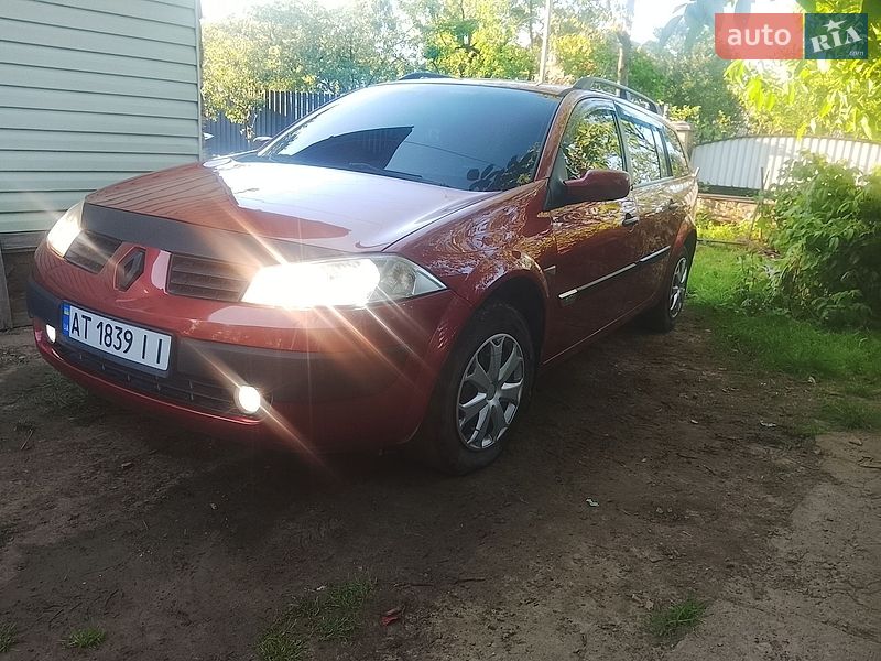 Универсал Renault Megane 2004 в Надворной
