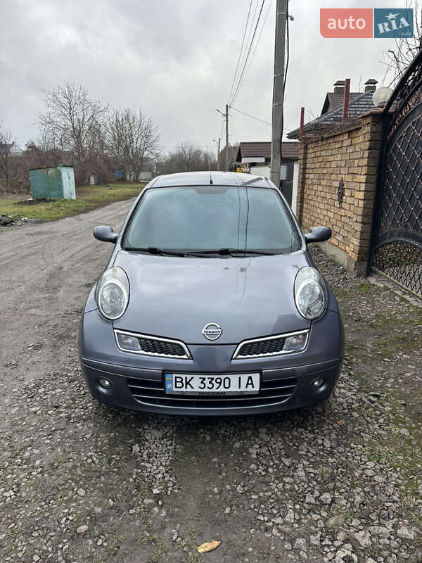 Хэтчбек Nissan Micra 2009 в Ровно