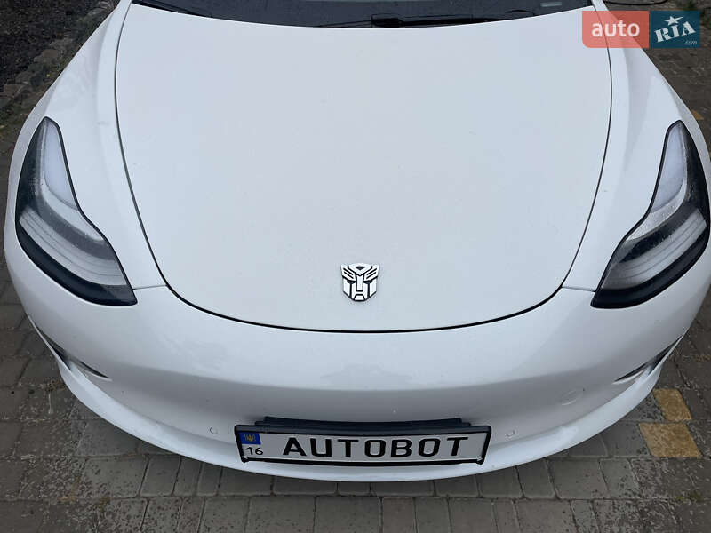 Седан Tesla Model 3 2019 в Одессе