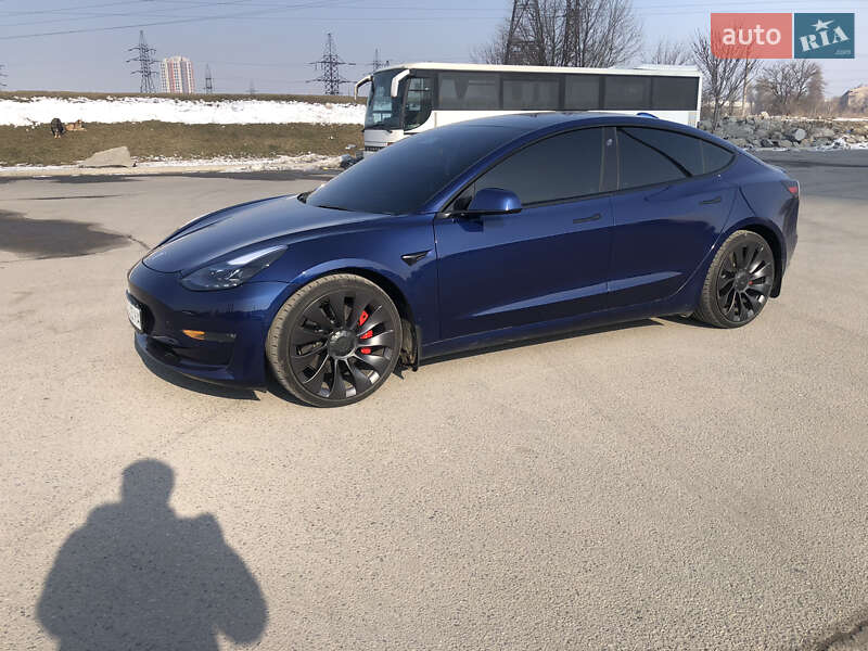 Седан Tesla Model 3 2021 в Днепре