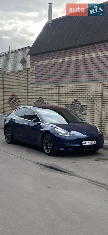 Седан Tesla Model 3 2017 в Харькове Седан Tesla Model 3 2017 в Харькове