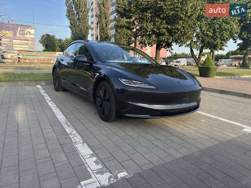 Седан Tesla Model 3 2024 в Хмельницькому Седан Tesla Model 3 2024 в Хмельницькому