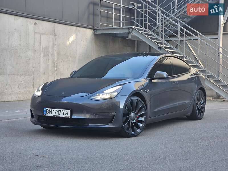 Седан Tesla Model 3 2021 в Києві