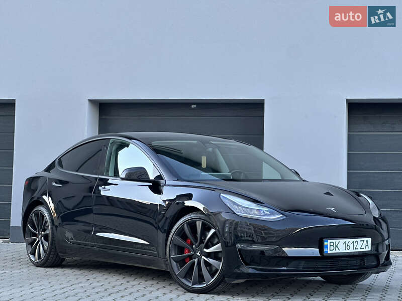 Седан Tesla Model 3 2019 в Тернополе