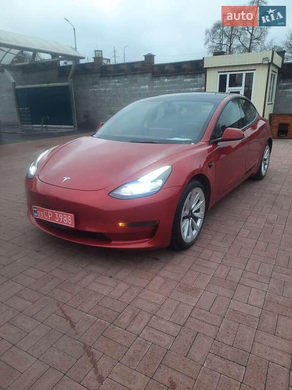 Седан Tesla Model 3 2022 в Ровно Седан Tesla Model 3 2022 в Ровно