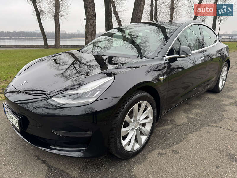 Седан Tesla Model 3 2019 в Києві