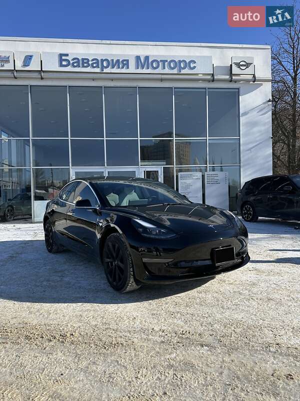 Седан Tesla Model 3 2020 в Харькове