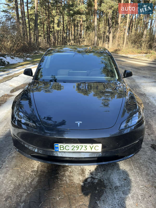 Седан Tesla Model 3 2024 в Львове Седан Tesla Model 3 2024 в Львове