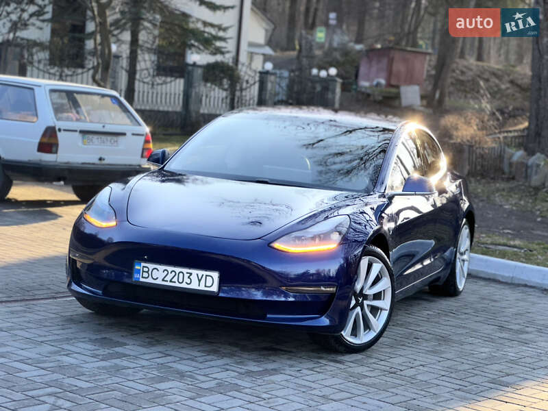 Седан Tesla Model 3 2018 в Дрогобыче Седан Tesla Model 3 2018 в Дрогобыче