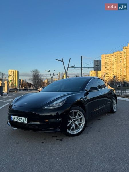 Седан Tesla Model 3 2018 в Харькове