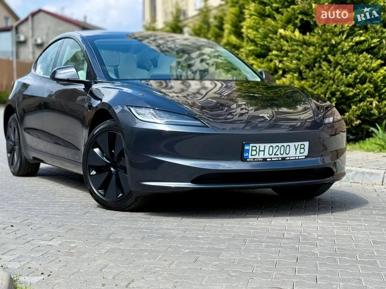 Tesla Model 3 2025 photo 2