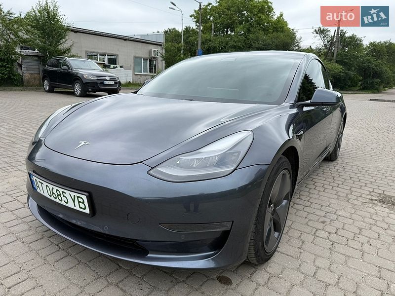 Седан Tesla Model 3 2021 в Ивано-Франковске Седан Tesla Model 3 2021 в Ивано-Франковске