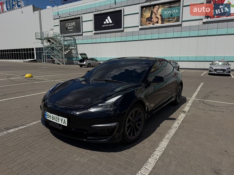 Седан Tesla Model 3 2022 в Одессе Седан Tesla Model 3 2022 в Одессе