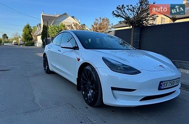 Седан Tesla Model 3 2022 в Хмельницком