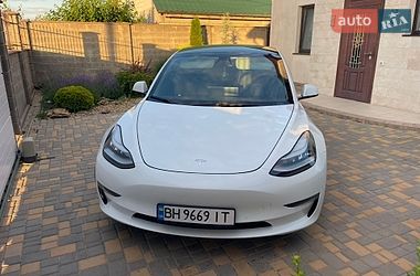 Седан Tesla Model 3 2019 в Одессе
