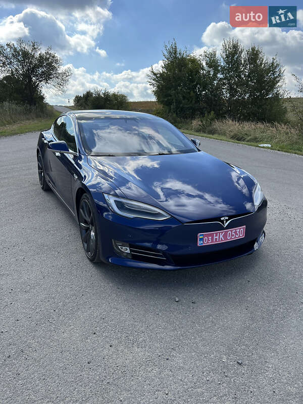 Лифтбек Tesla Model S 2020 в Тернополе