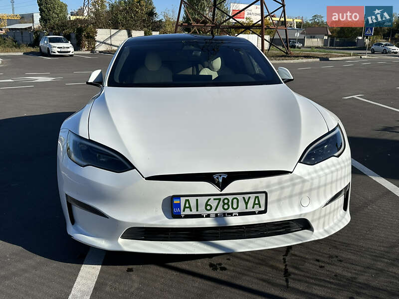 Лифтбек Tesla Model S 2022 в Святопетровское