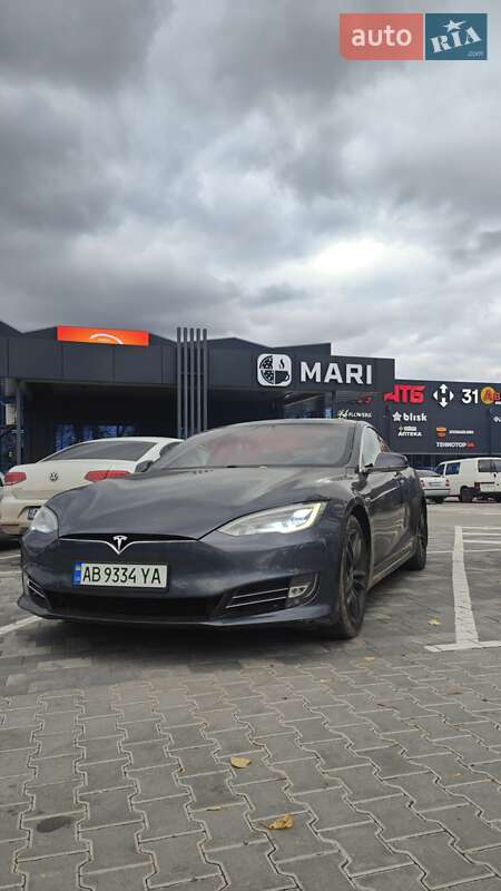 Лифтбек Tesla Model S 2016 в Виннице Лифтбек Tesla Model S 2016 в Виннице