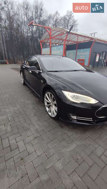 Лифтбек Tesla Model S 2014 в Житомире
