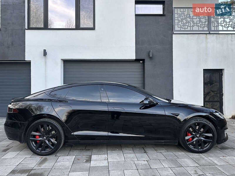 Лифтбек Tesla Model S 2019 в Киеве Лифтбек Tesla Model S 2019 в Киеве