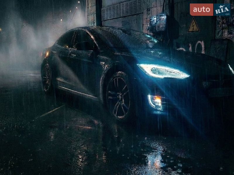 Лифтбек Tesla Model S 2012 в Киеве