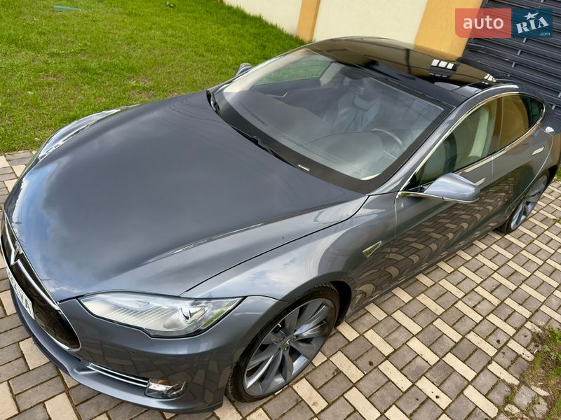 Лифтбек Tesla Model S 2013 в Одессе