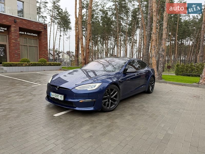 Лифтбек Tesla Model S 2021 в Киеве