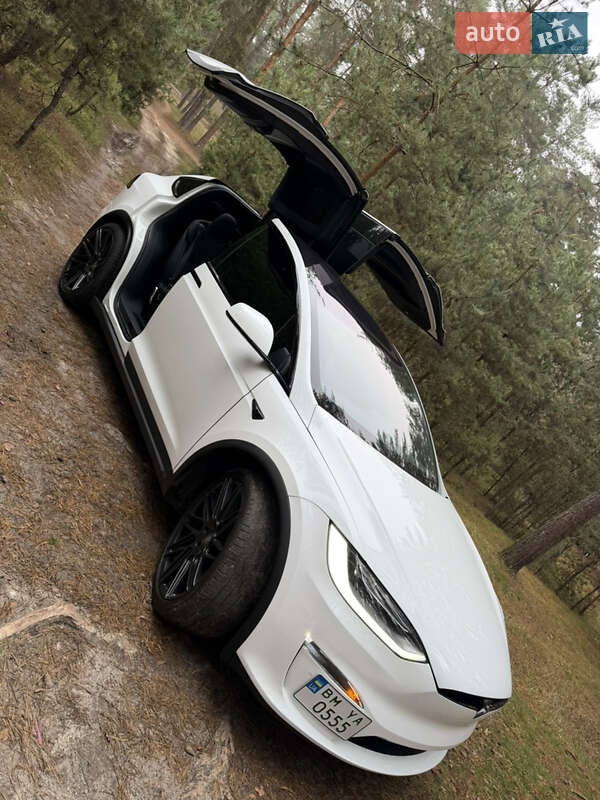 Внедорожник / Кроссовер Tesla Model X 2022 в Сумах