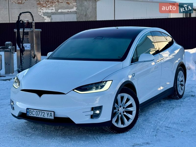 Внедорожник / Кроссовер Tesla Model X 2017 в Тернополе Внедорожник / Кроссовер Tesla Model X 2017 в Тернополе