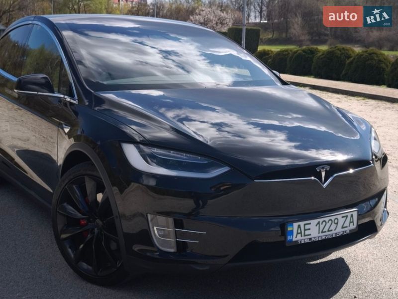 Внедорожник / Кроссовер Tesla Model X 2019 в Днепре Внедорожник / Кроссовер Tesla Model X 2019 в Днепре