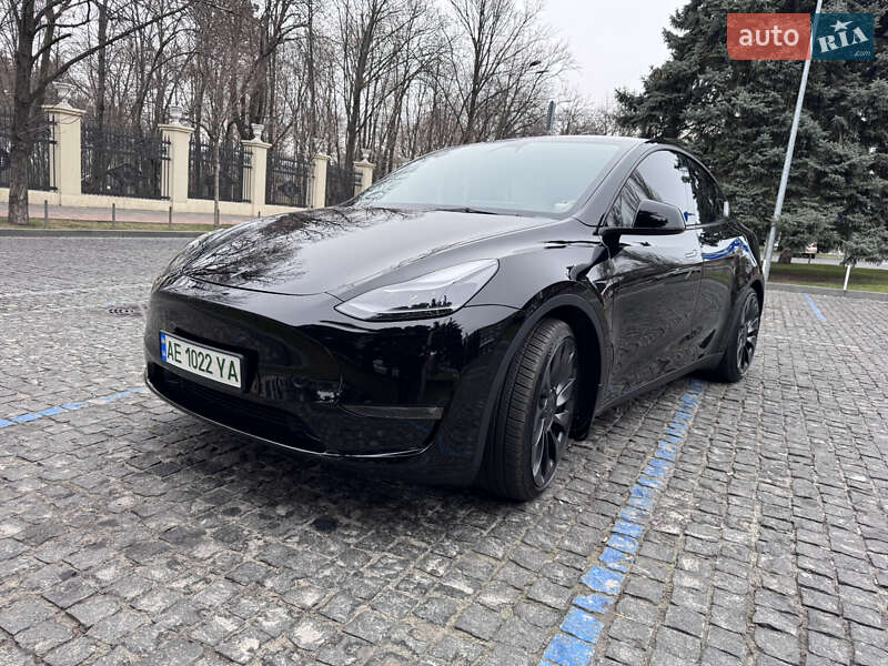 Внедорожник / Кроссовер Tesla Model Y 2023 в Днепре