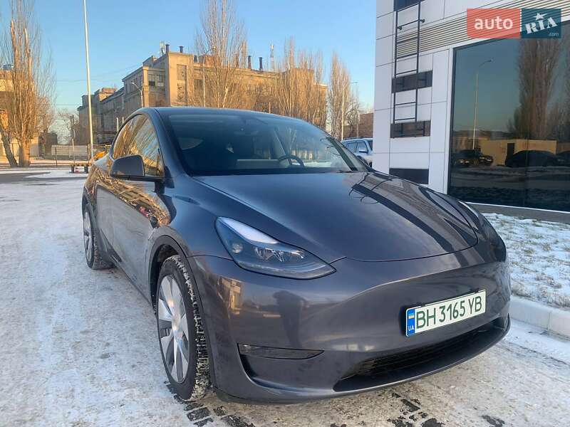 Внедорожник / Кроссовер Tesla Model Y 2023 в Одессе