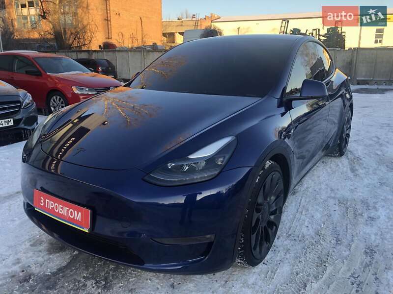 Внедорожник / Кроссовер Tesla Model Y 2023 в Полтаве