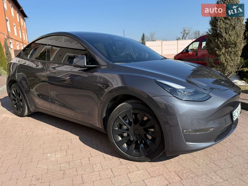 Внедорожник / Кроссовер Tesla Model Y 2023 в Стрые