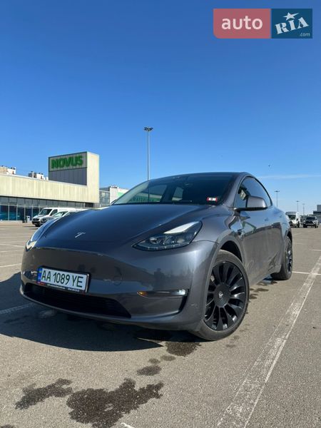 Внедорожник / Кроссовер Tesla Model Y 2023 в Киеве