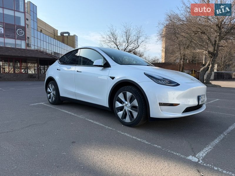 Внедорожник / Кроссовер Tesla Model Y 2023 в Николаеве