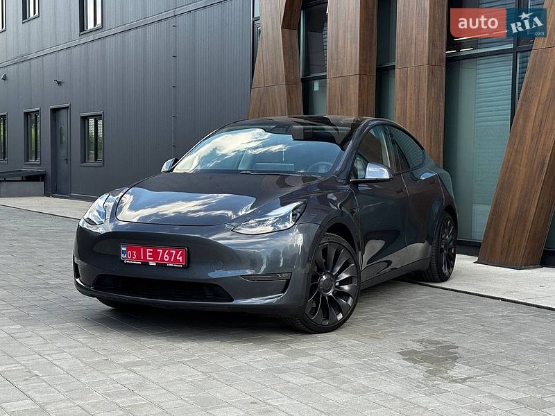 Внедорожник / Кроссовер Tesla Model Y 2020 в Луцке
