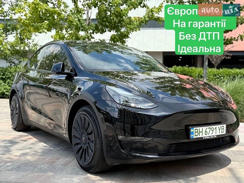 Внедорожник / Кроссовер Tesla Model Y 2022 в Киеве