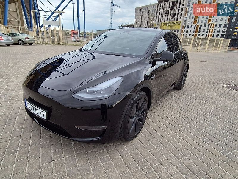 Внедорожник / Кроссовер Tesla Model Y 2024 в Харькове