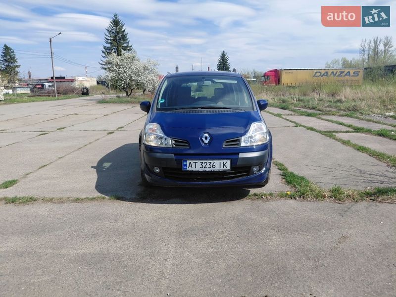 Хэтчбек Renault Modus 2009 в Надворной